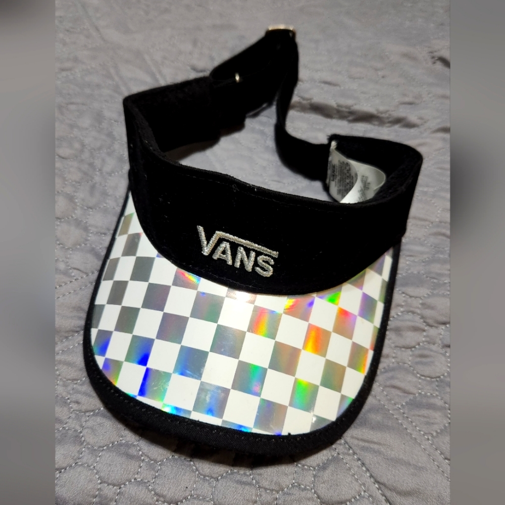 Holographic Brim Van's sun visor